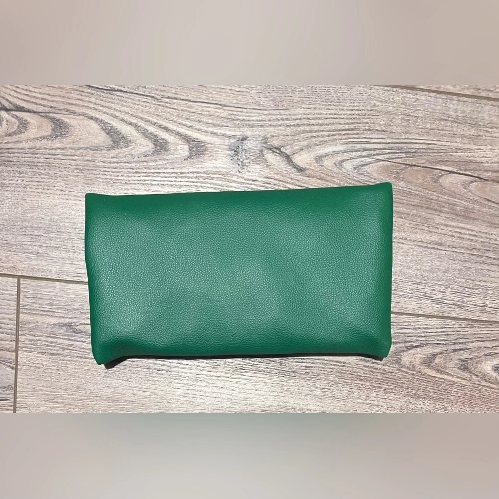 Chantecallie makeup bag green